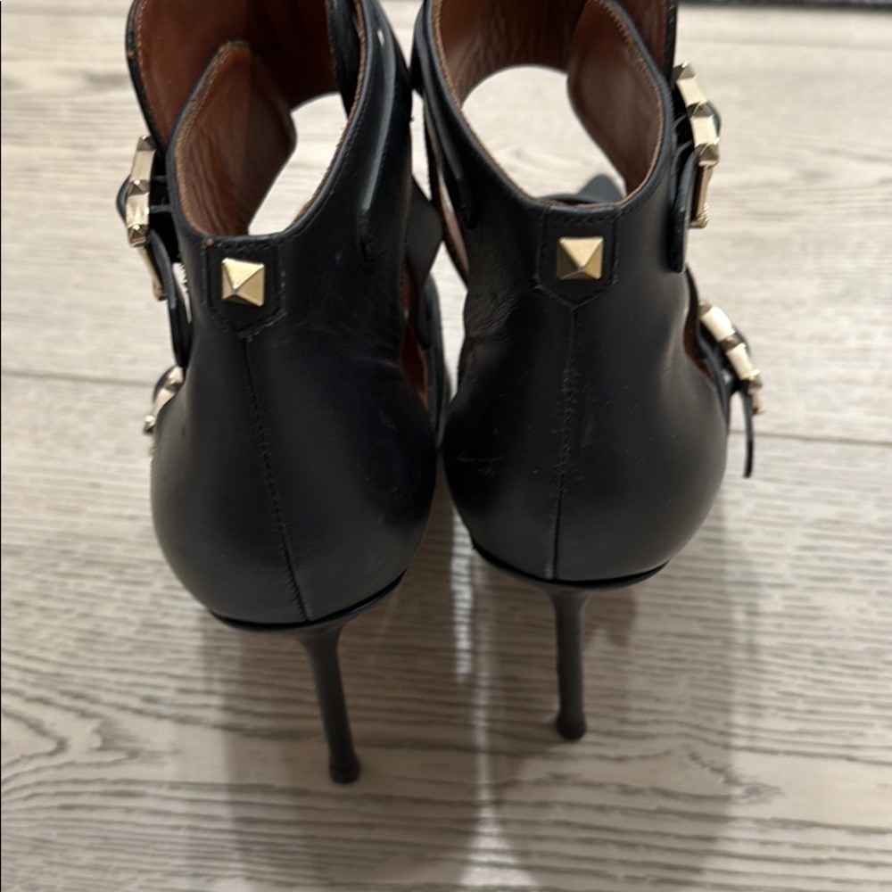 Valentino pumps - Picture 3 of 8